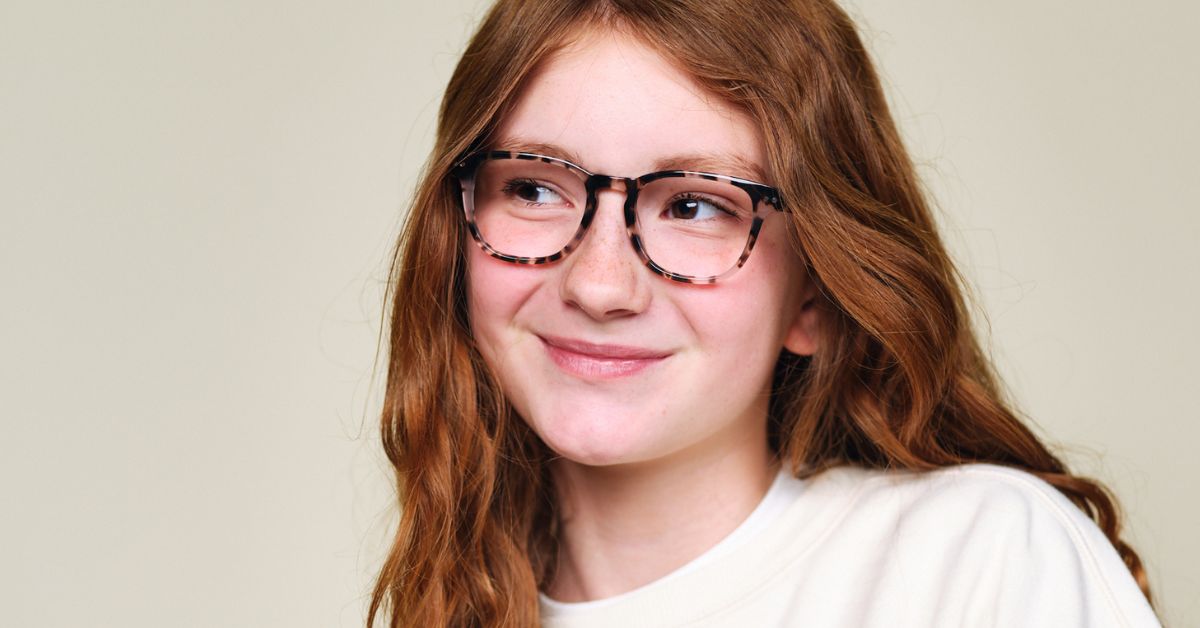 Kids glasses that look good, feel good, and do good.
– Jonas Paul Eyewear