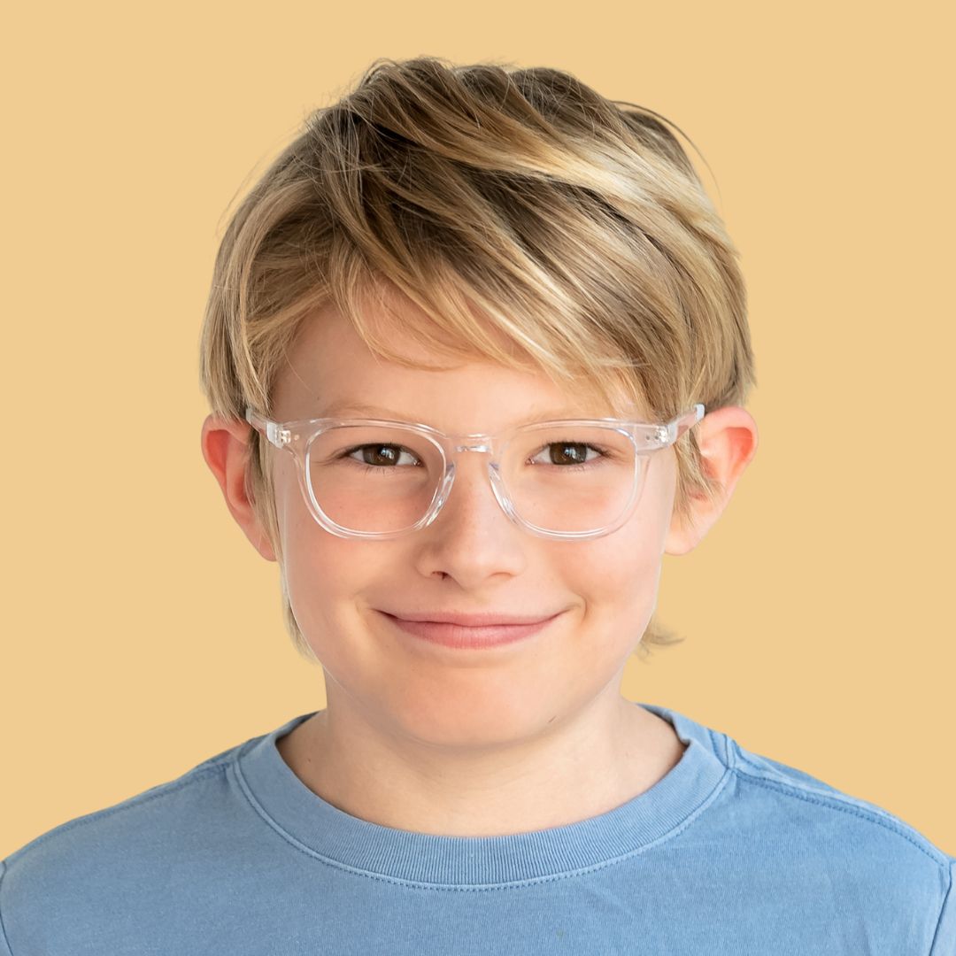 Boy wearing Medium (46-17-130) / Clear square glasses  