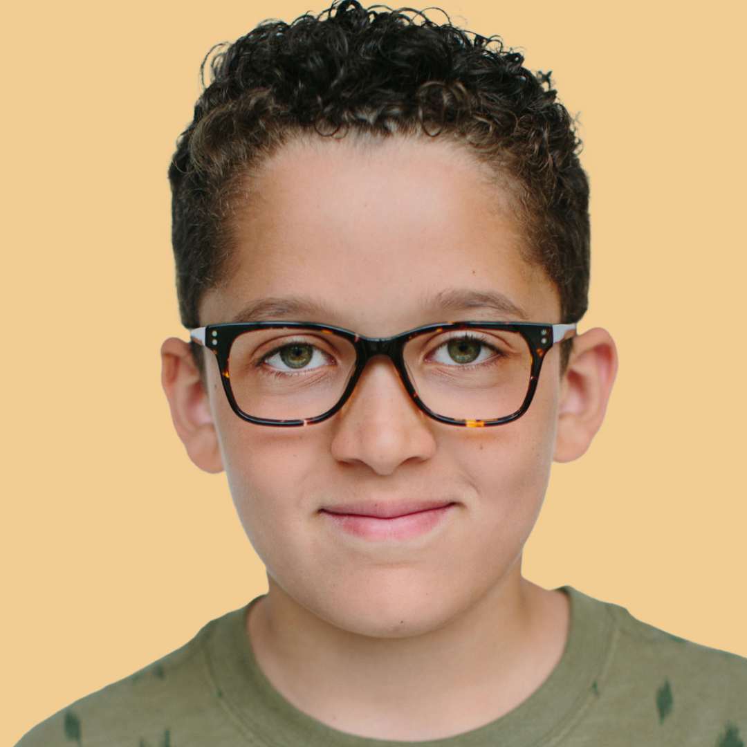 Boy wearing Medium (47-15-130) / Chestnut Tortoise square glasses 