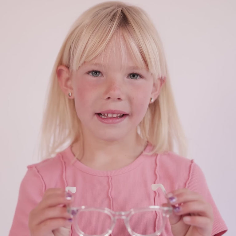Girl wearing Small (44-18-130 / Clear round glasses [color=Clear] [ugc=Size Small (Age 4-7)] [child face]