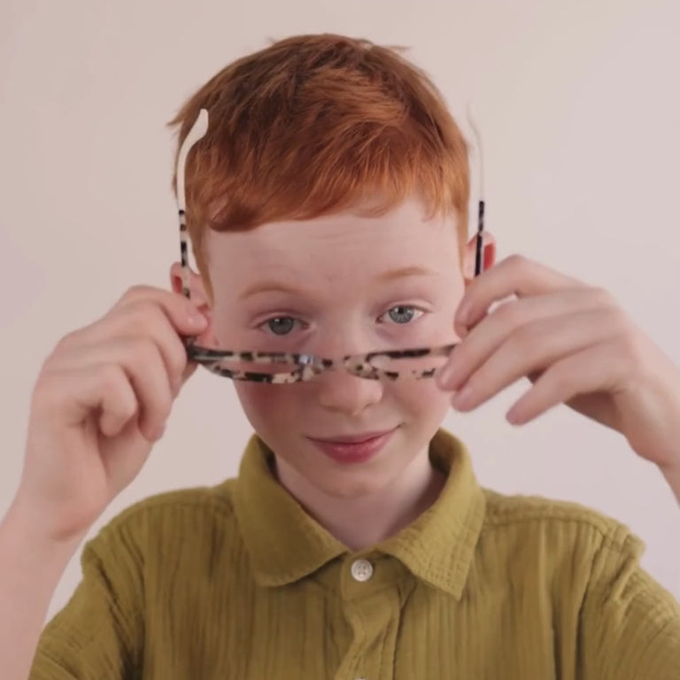 Boy wearing Medium (46-16-130) / Cream Tortoise round glasses [size=Medium (46-16-130)] [color=cream tortoise][child face]